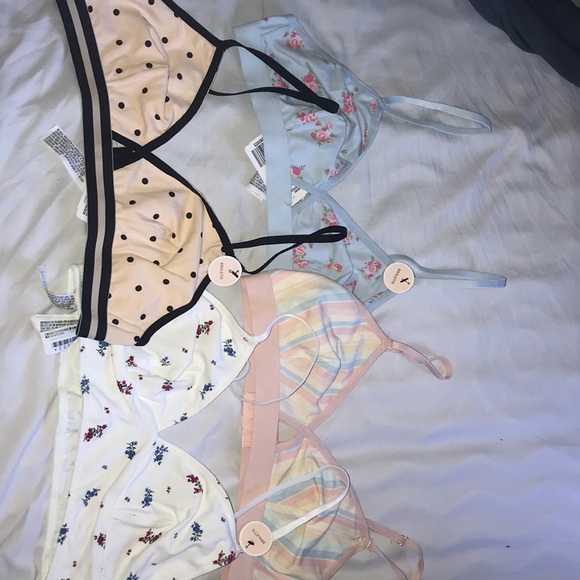 Bralette (SOLD) - Picture 2 of 6